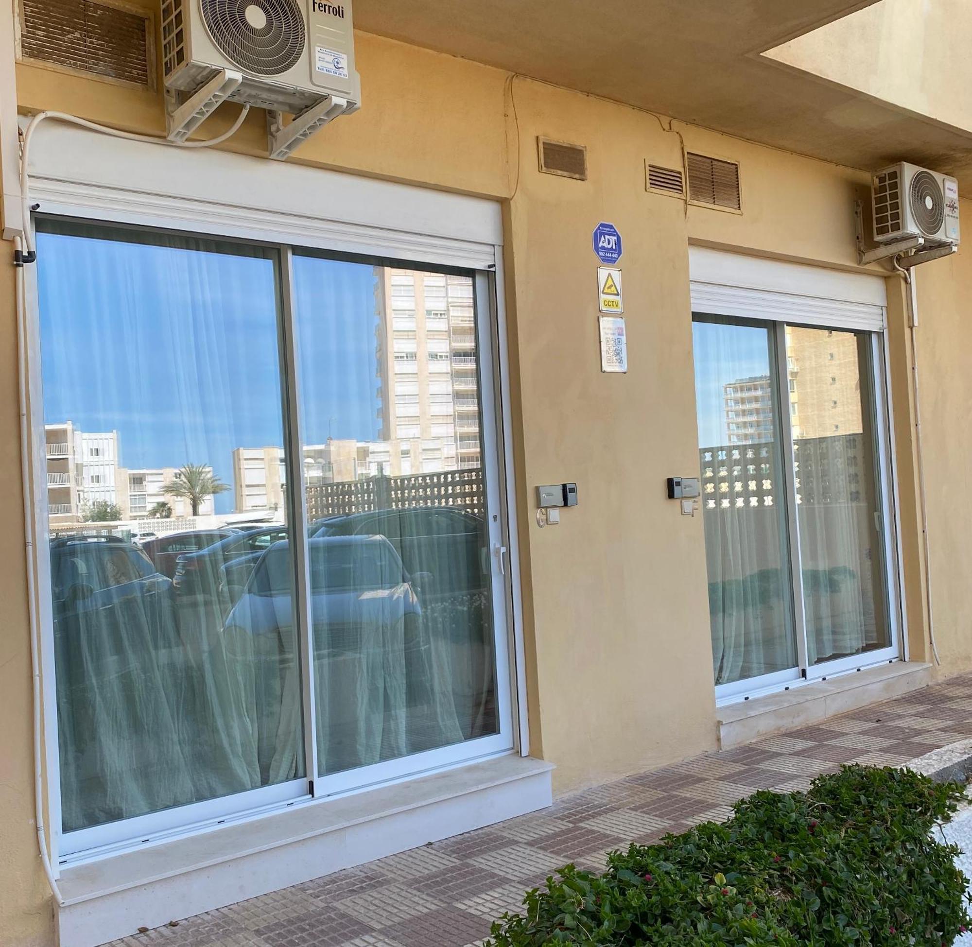 Km 0, Pisos Estudios - Planta Baja - 100m De La Playa - Flats - Ground Floor - 100m From The Beach, Cada Con Bicis & Tabla Sup, Piscina & Padel & Tenis & Mas - Each With Bikes & Sup Board, Pool & Paddle & Tennis & * La Manga del Mar Menor