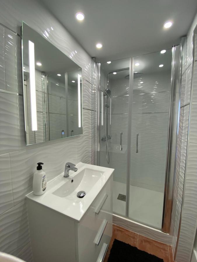 Beachside Studios: Ground Floor Retreat With Bikes & Water Sports *