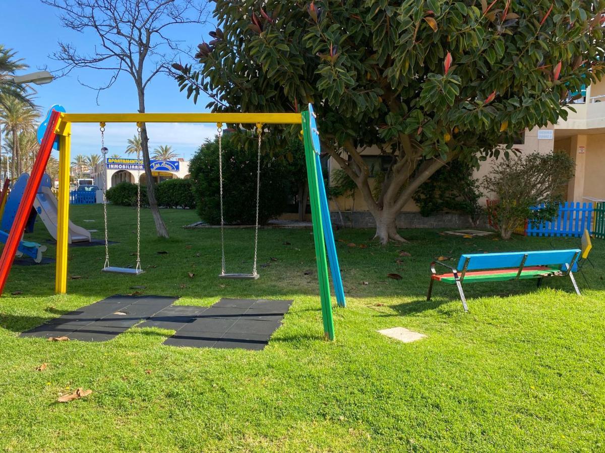 Km 0, Pisos Estudios - Planta Baja - 100m De La Playa - Flats - Ground Floor - 100m From The Beach, Cada Con Bicis & Tabla Sup, Piscina & Padel & Tenis & Mas - Each With Bikes & Sup Board, Pool & Paddle & Tennis & * La Manga del Mar Menor
