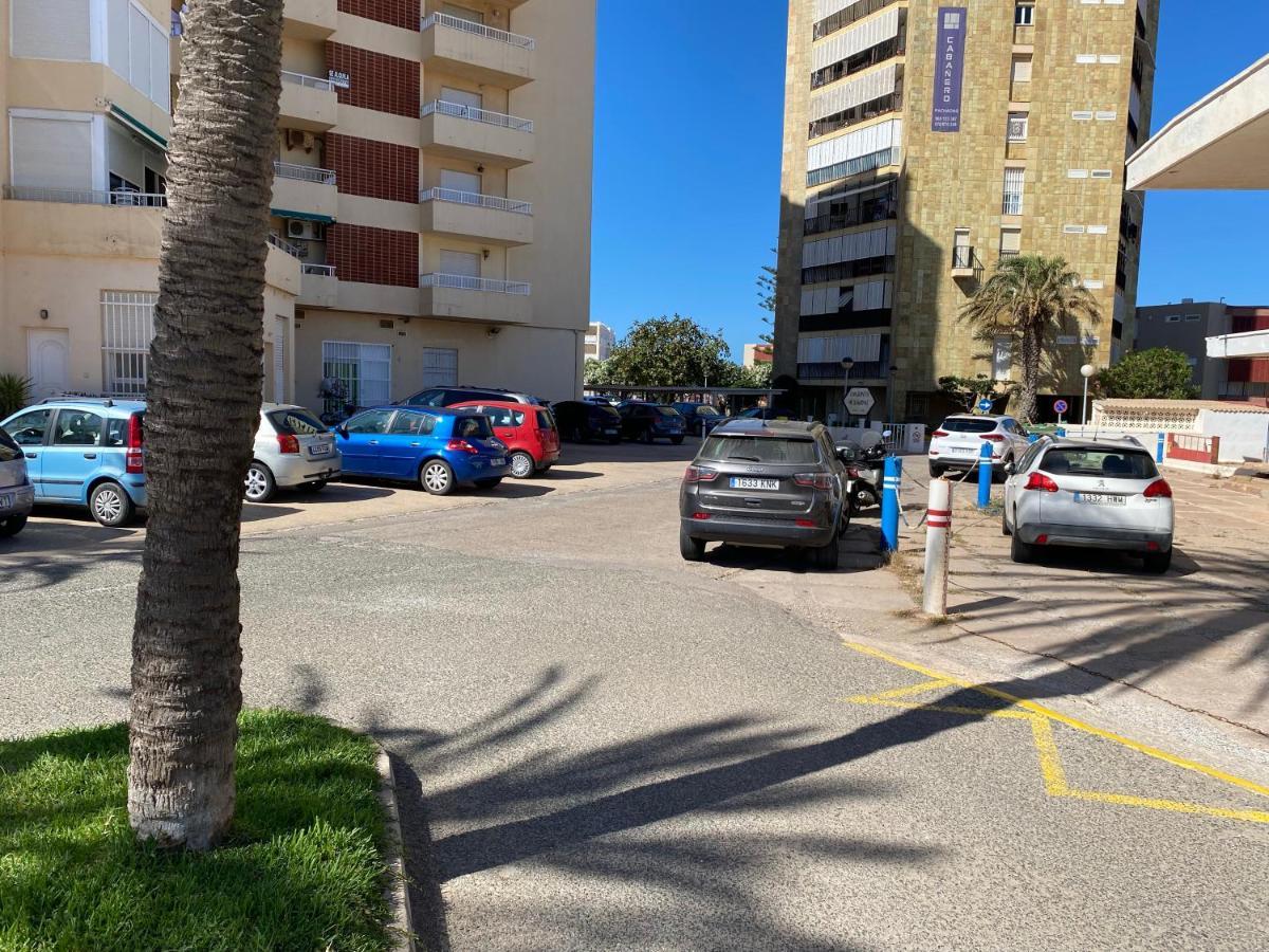 Apartamento La Manga Km 0, Piso 100m De La Playa - Flat 100m From The Beach, Con Bicis, Piscina, Pádel&tenis Y Más - With Bikes, Pool, Paddle&tennis&more
