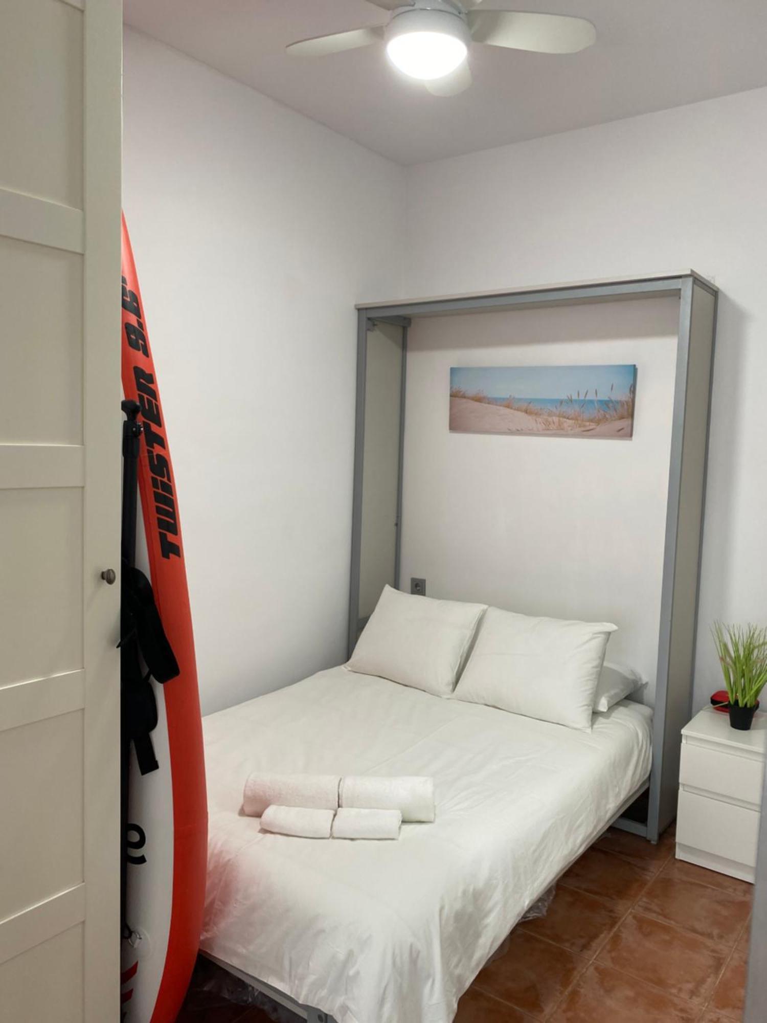 Apartamento La Manga Km 0, Piso 100m De La Playa - Flat 100m From The Beach, Con Bicis, Piscina, Pádel&tenis Y Más - With Bikes, Pool, Paddle&tennis&more *